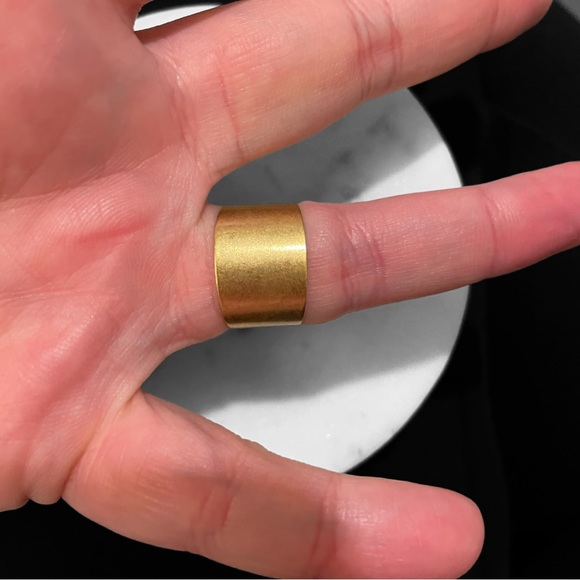 Alex and Ani Emerald Cocktail Ring - Picture 6 of 6